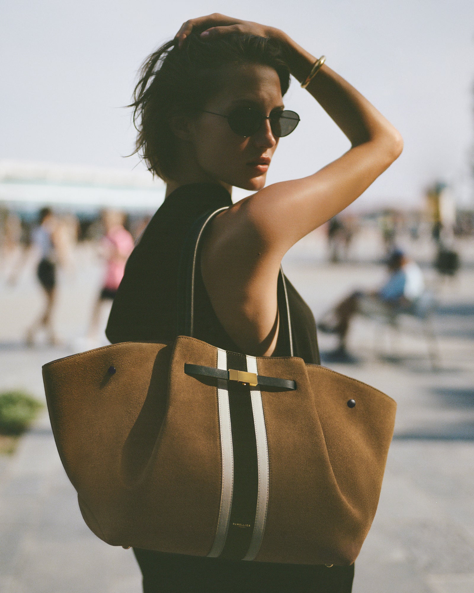 アパルトモンDEMELLIER LONDON hand bag 1600x2000-1_ce13eae1-dd5c-41fb