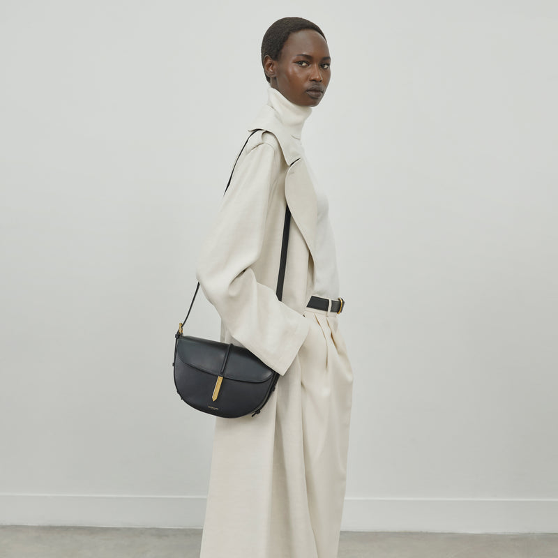 The Tokyo Saddle | Black Smooth | DeMellier