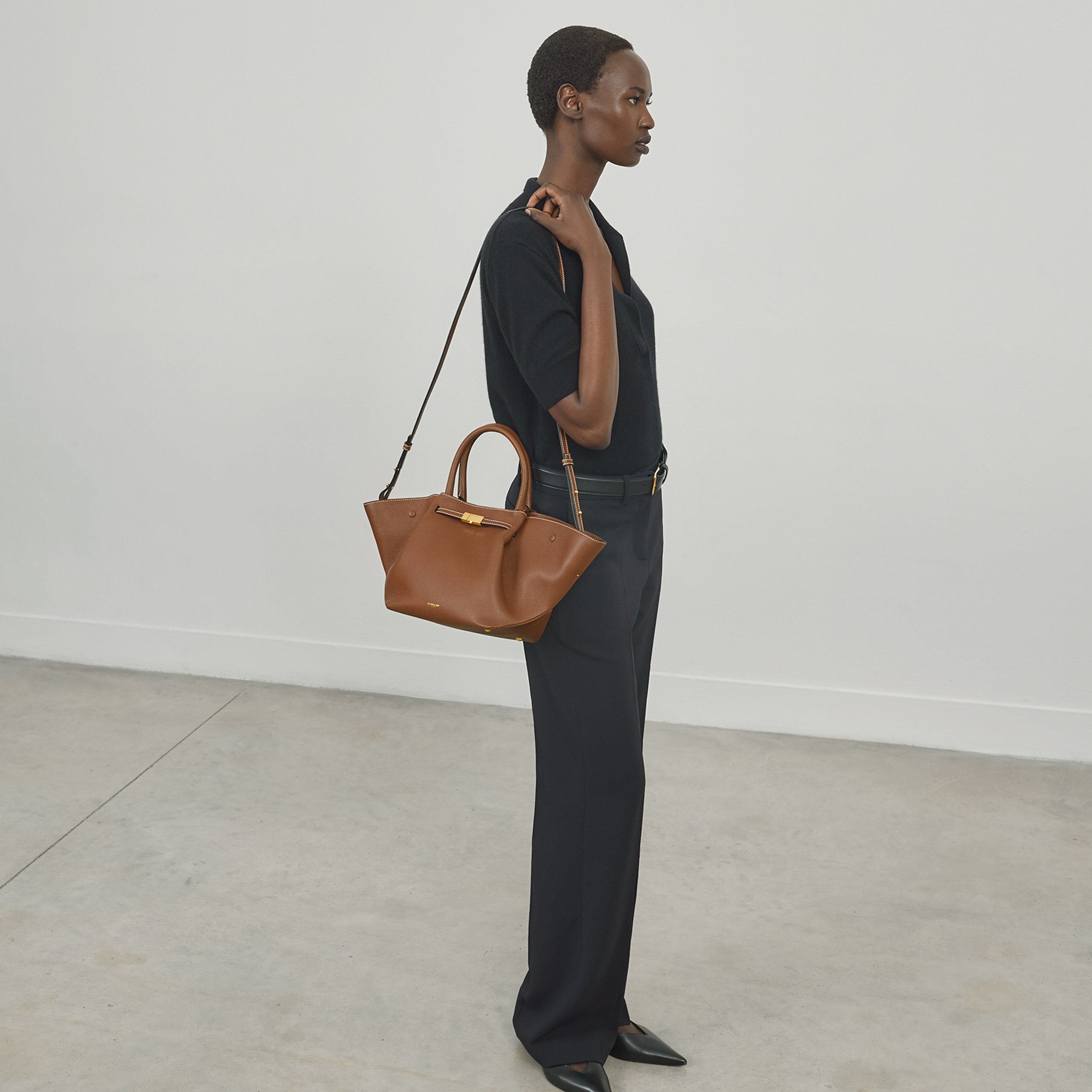 The Midi New York | Tan Small Grain Ecru Stitching | DeMellier