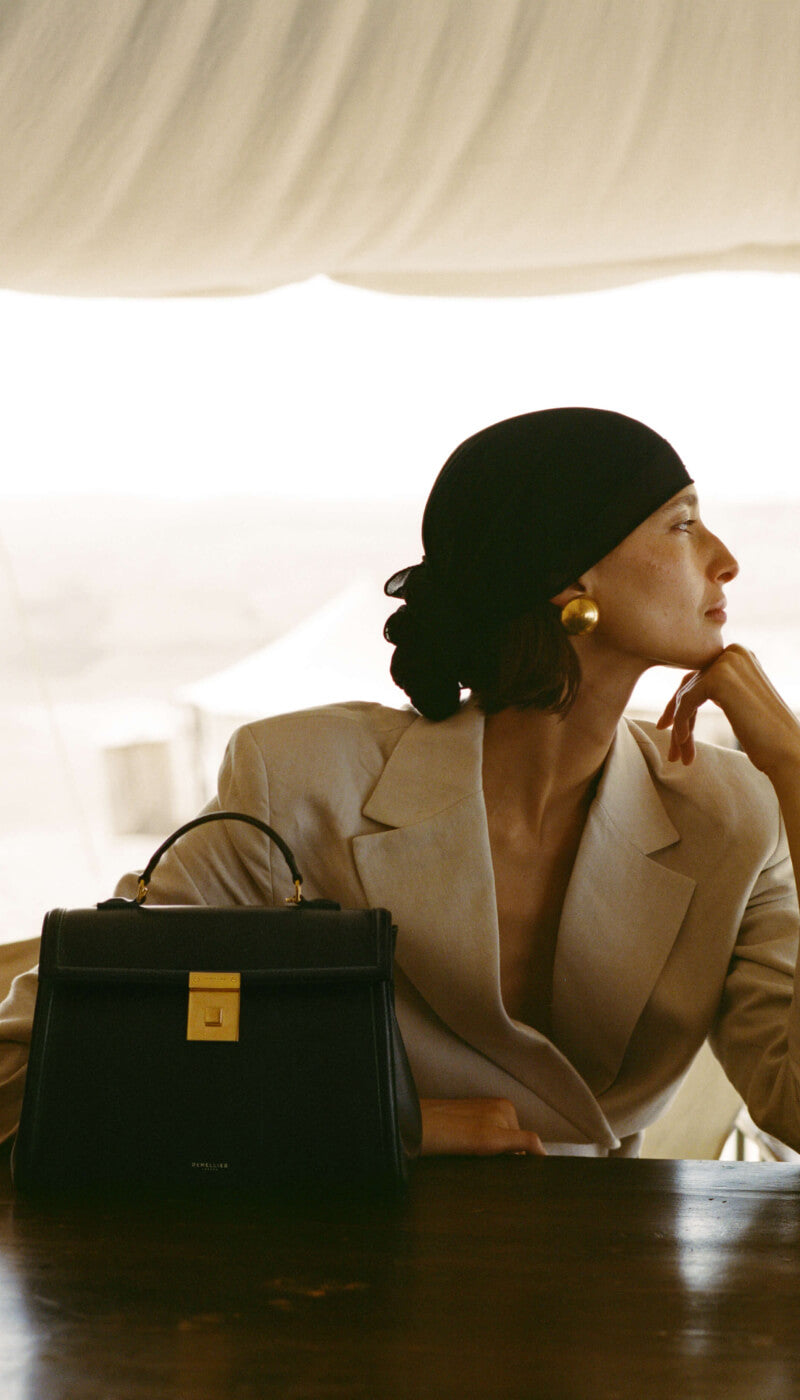 800x1400 midi_paris_black_smooth_SS25_campaign
