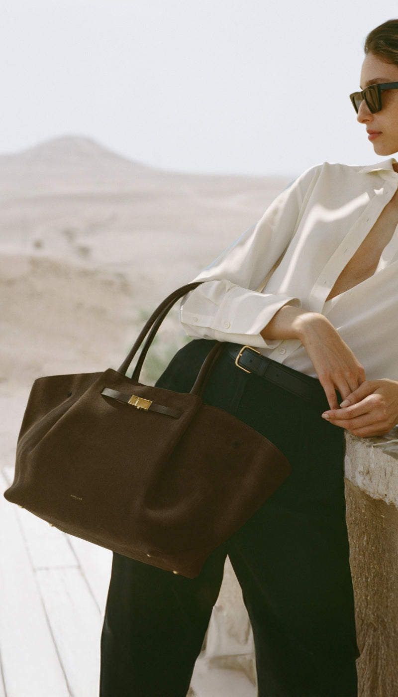 800x1400 new_york_mocha_suede_smooth_SS25_Campaign_fbd54efb 3d3d 44b6 a2f2 f162e7635a25