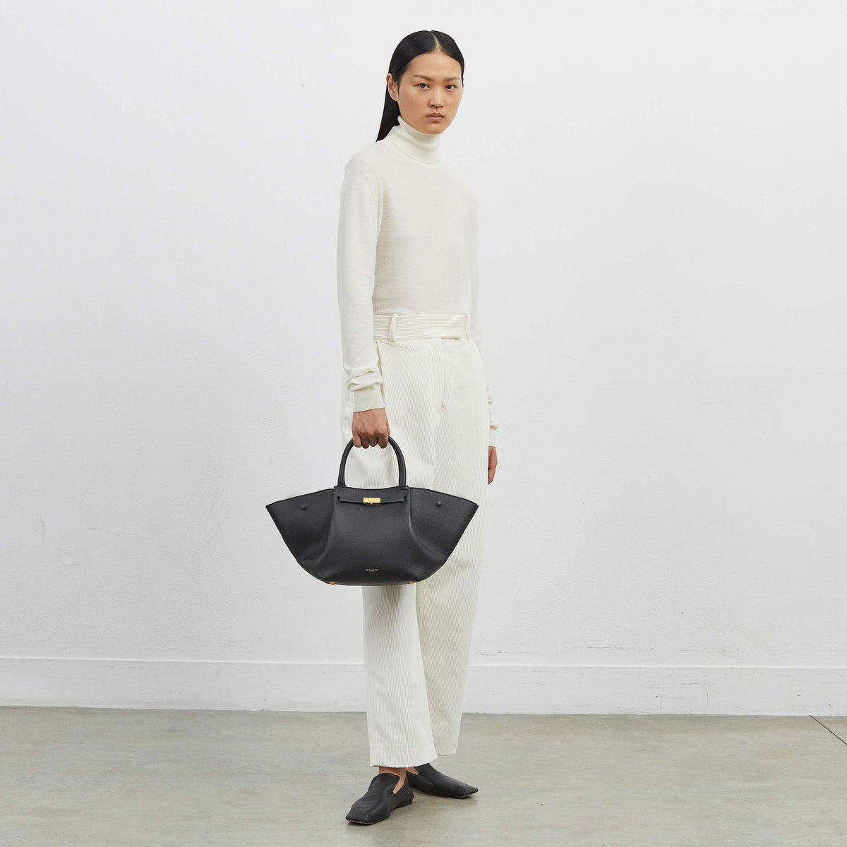 The Midi New York | Black Small Grain | DeMellier