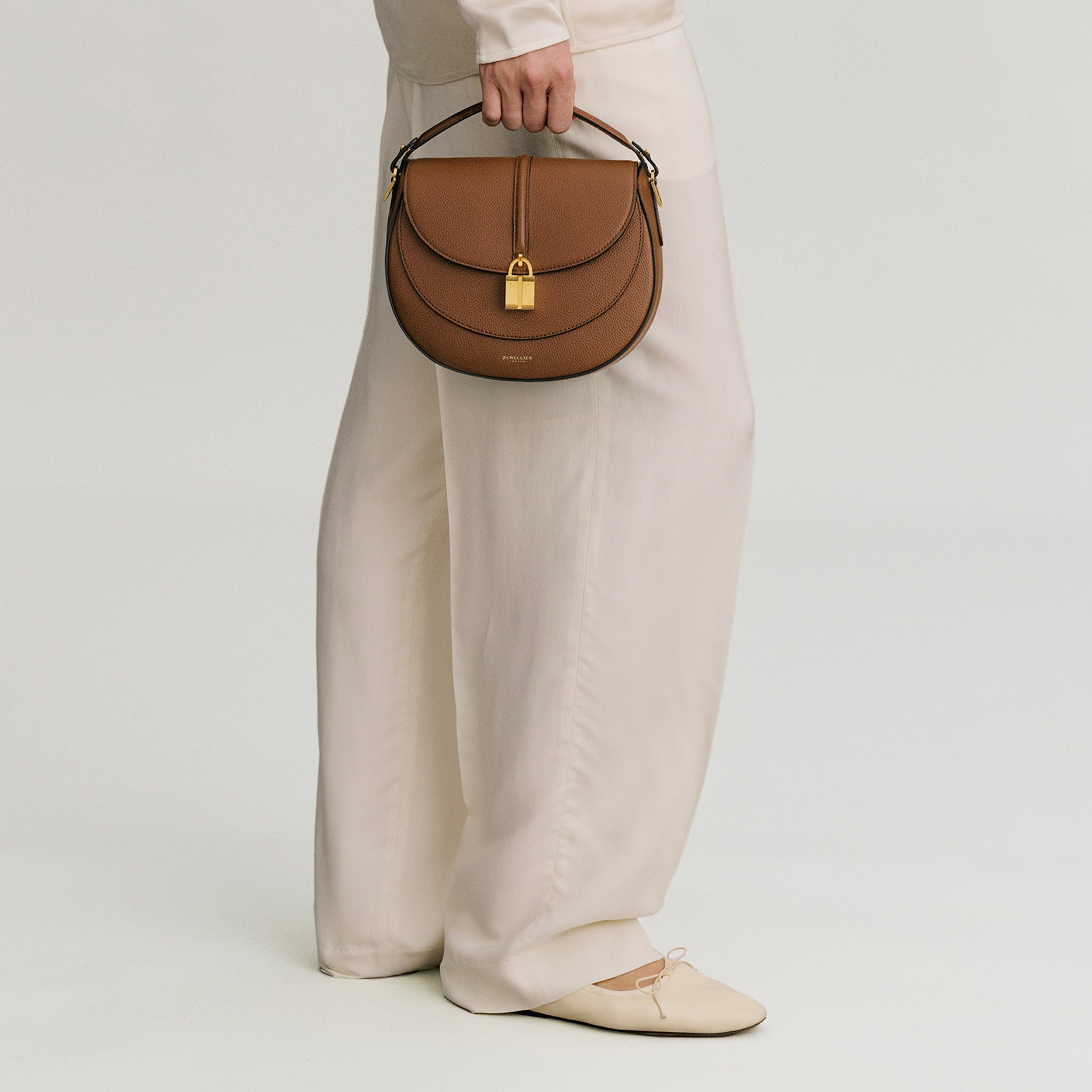 The Siena Saddle | Tan Small Grain | Demellier