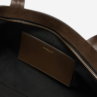 The New York Shoulder