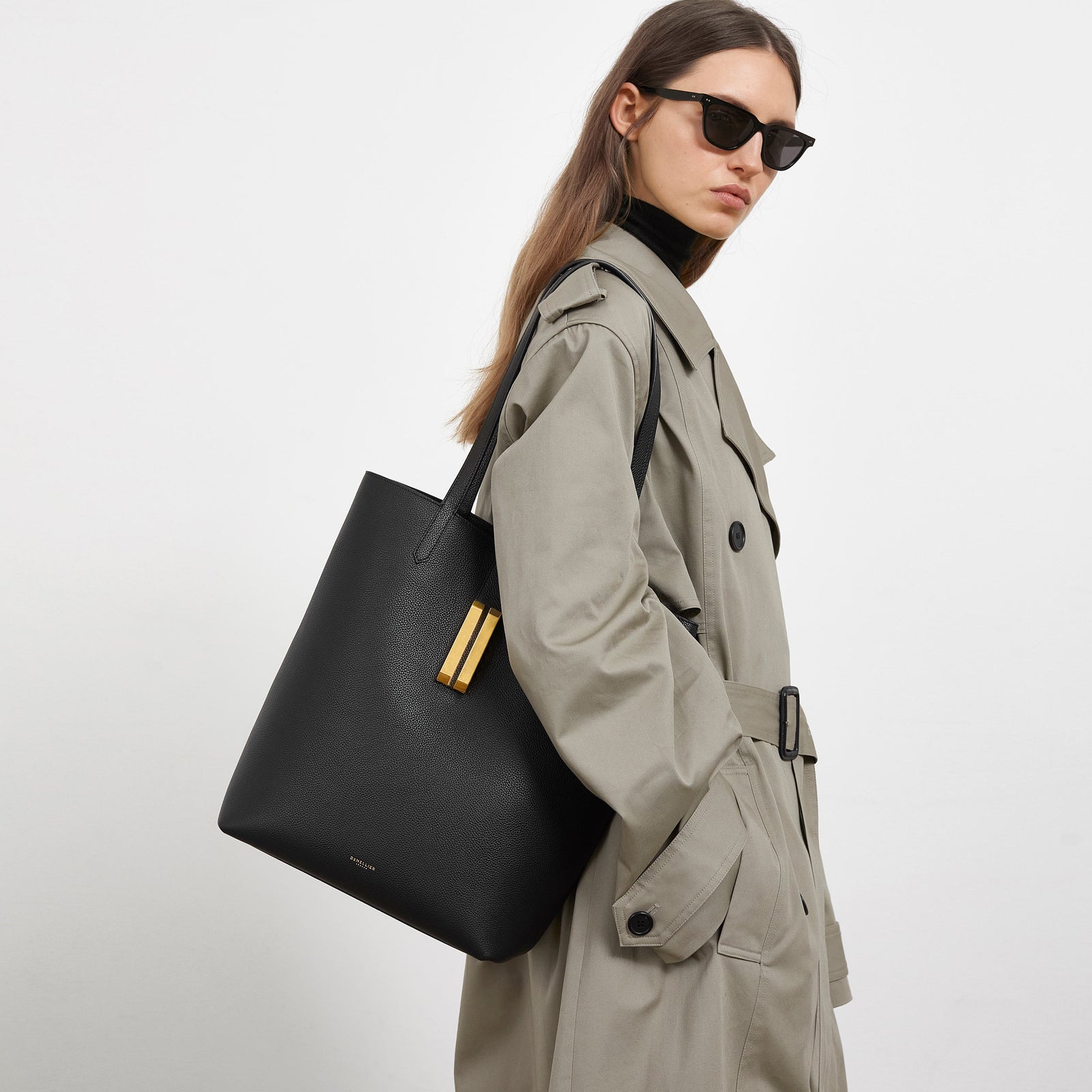 The Vancouver Tote | Black Small Grain | DeMellier