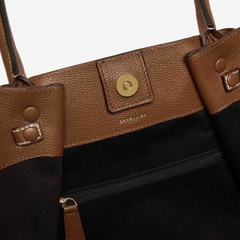 The New York | Tan Small Grain Ecru Stitching | DeMellier