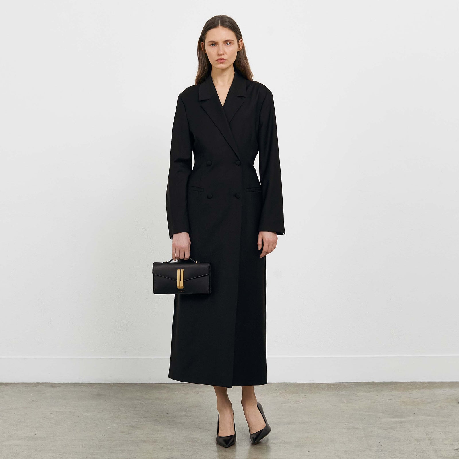 The Vancouver Clutch Black Smooth DeMellier